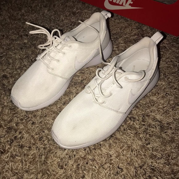 Nike Sneakers - Picture 2 of 4